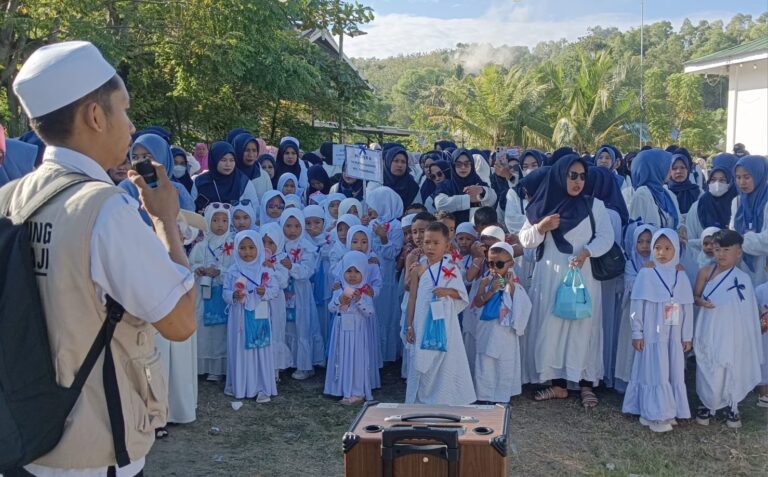 Gembleng 400 Anak TK Lintas Kecamatan, Sinergi Gugus TK Al-Ittiba dan KBIHU Darul Qurro Sukses Gelar Simulasi Manasik Haji Anak Usia Dini