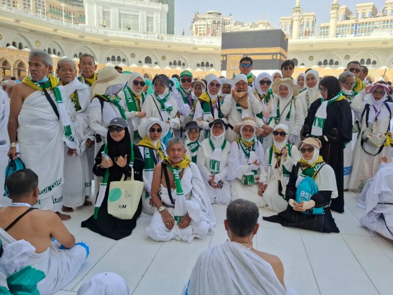 Apa Kata Mereka Tentang KBIHU Darul Qurro? Intip Pengalaman Berkesan Jemaah di Tanah Suci