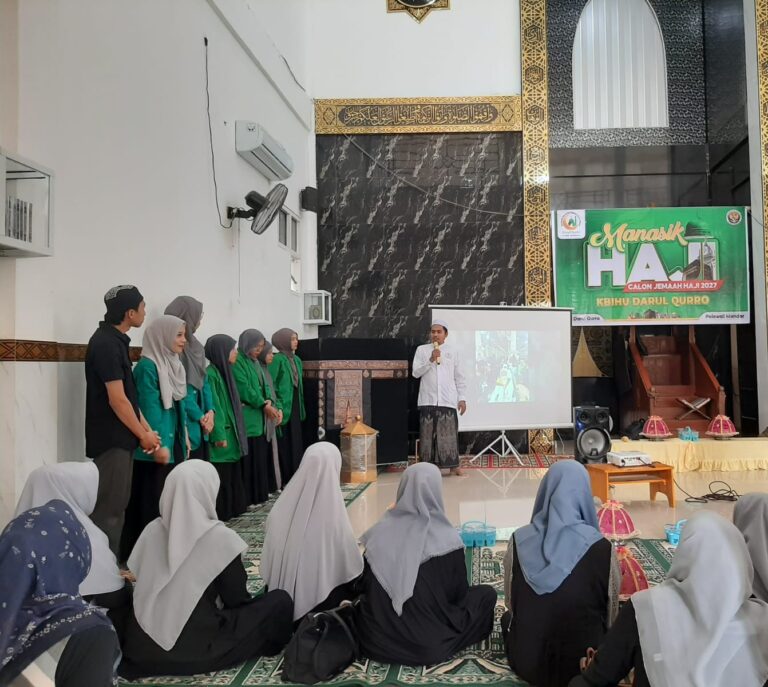 Catat Sejarah Baru, KBIHU Darul Qurro Resmi Perkenalkan Mahasiswa PPL IAIN Parepare dan STAIN Majene di Hadapan Jemaah Manasik
