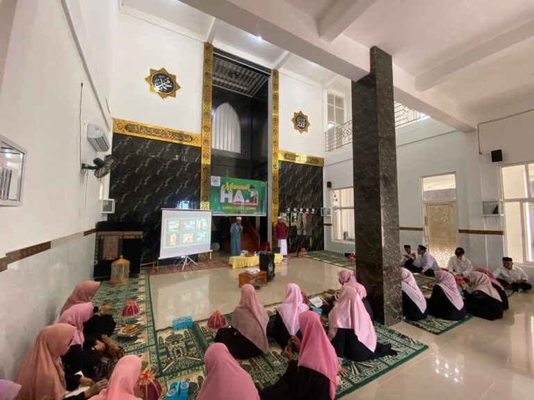 Tingkatkan Kesiapan Fisik dan Pemahaman, KBIHU Darul Qurro Hadirkan Simulasi Praktik Pelaksanaan Haji II oleh Ustad Muhammad Nusur, Lc.,M.Pd.I