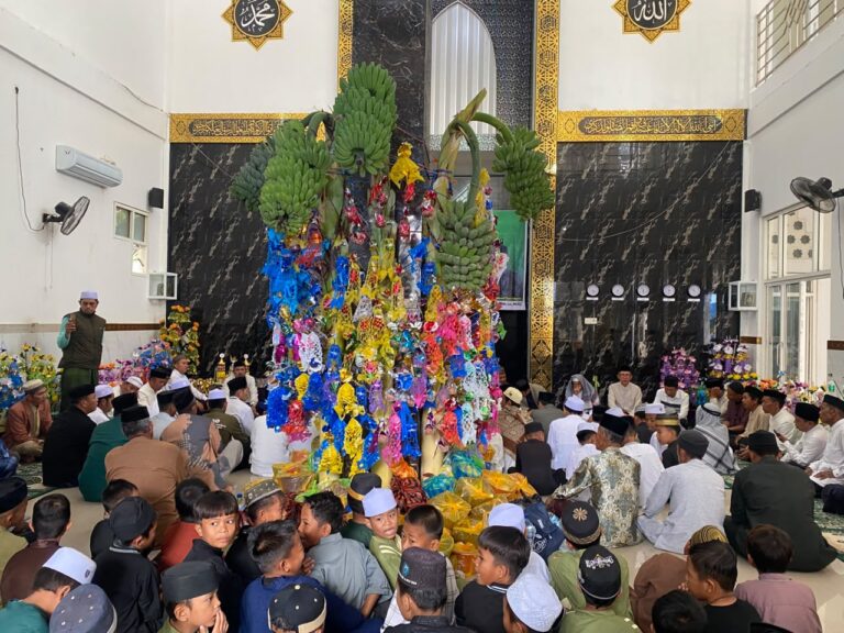 Semarak Kebersamaan di Darul Qurro: Antusiasme Masyarakat Meluap di Peringatan Maulid dan Khataman Al-Qur’an